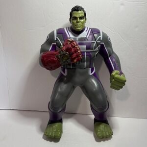Hasbro Hulk Avengers Action Figure Endgame Quantum Suit with Infinity Gauntlet